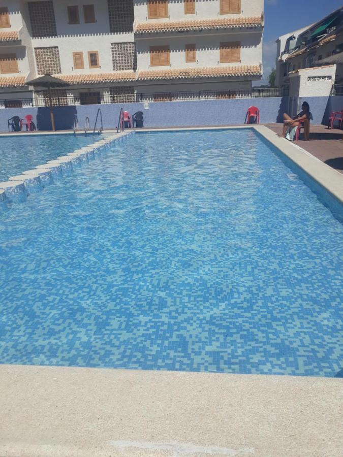 Apartamento Santa Pola, En Playa Del Tamarit Con Piscina. Luaran gambar