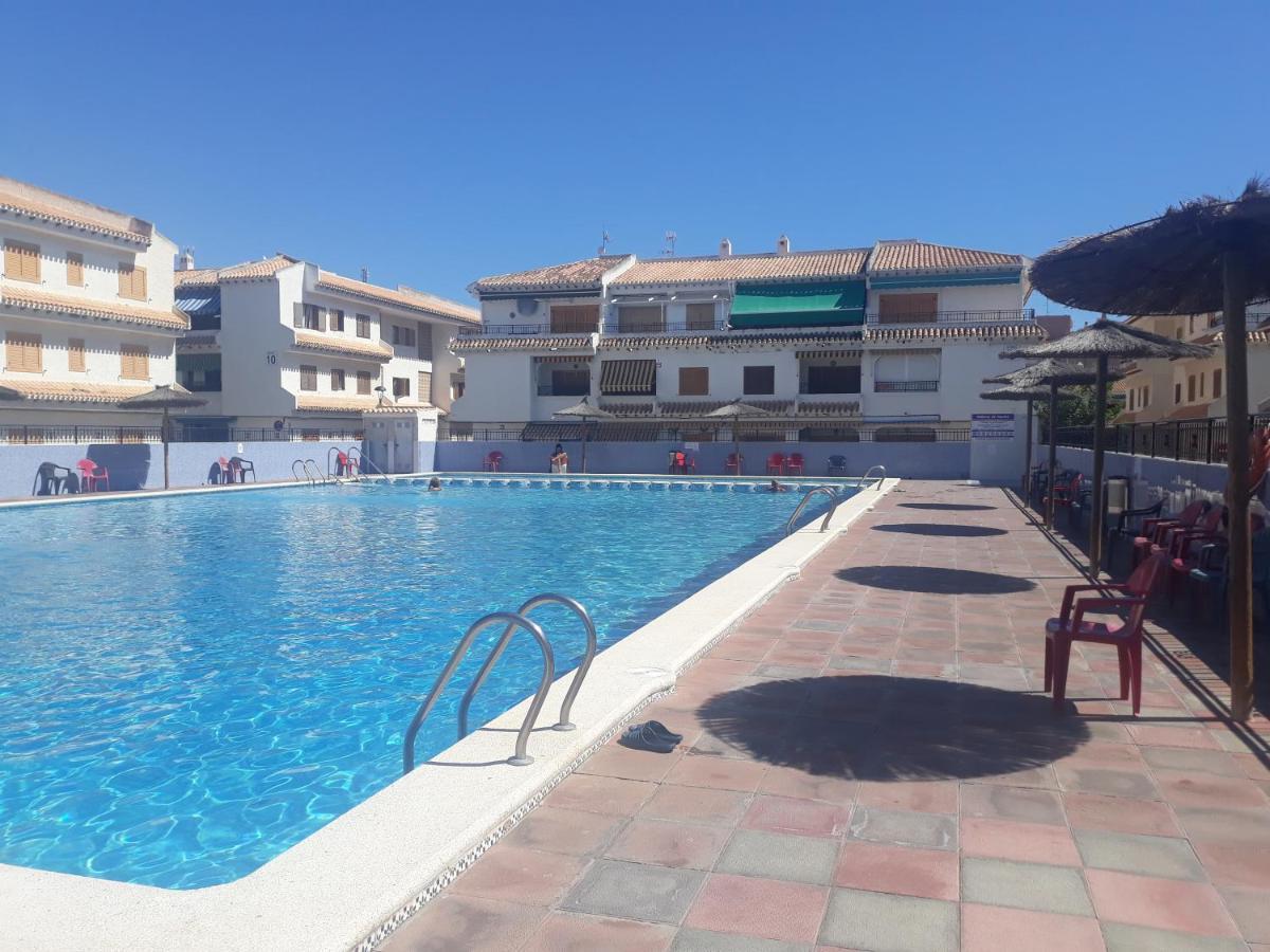 Apartamento Santa Pola, En Playa Del Tamarit Con Piscina. Luaran gambar