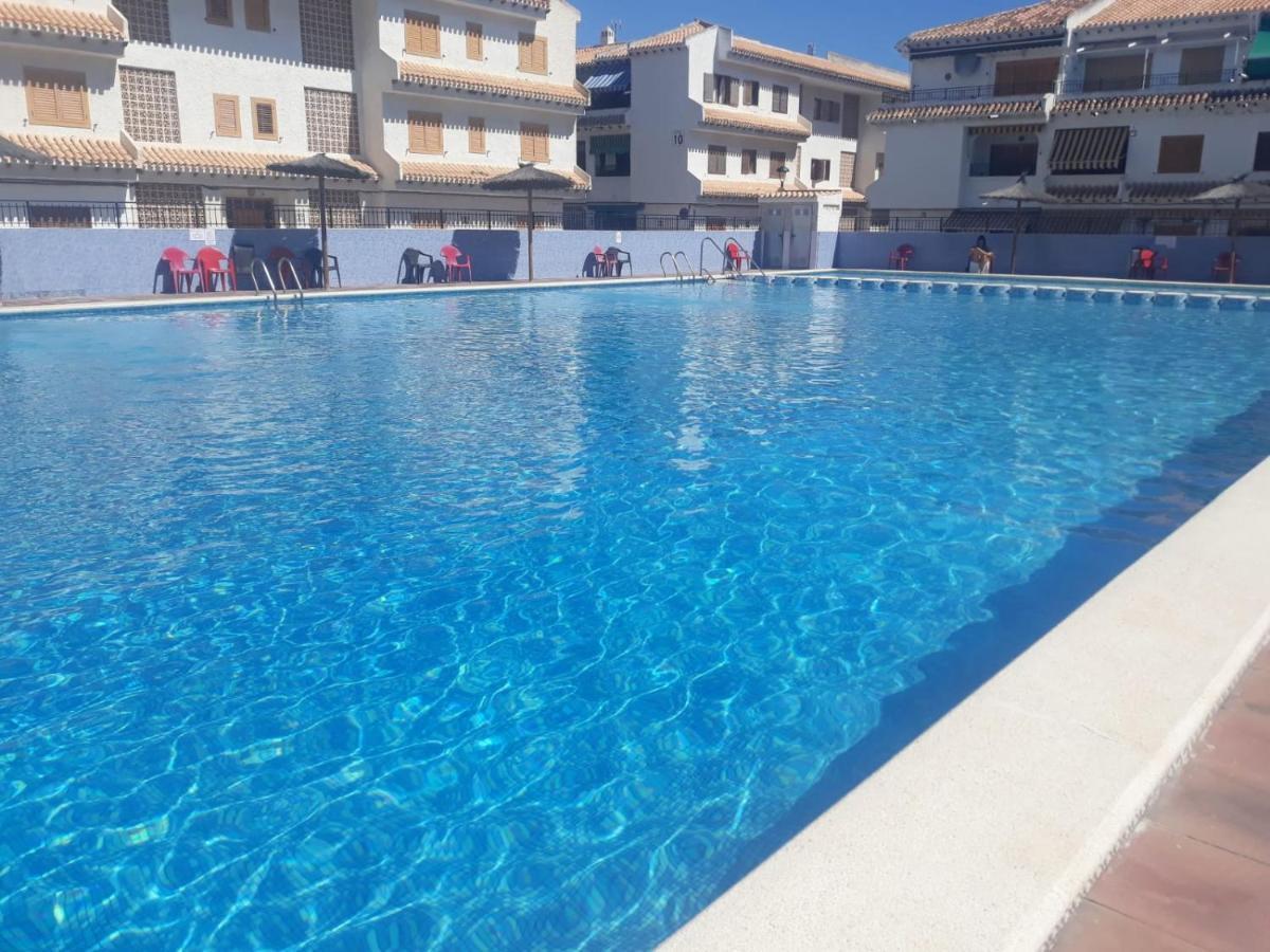 Apartamento Santa Pola, En Playa Del Tamarit Con Piscina. Luaran gambar