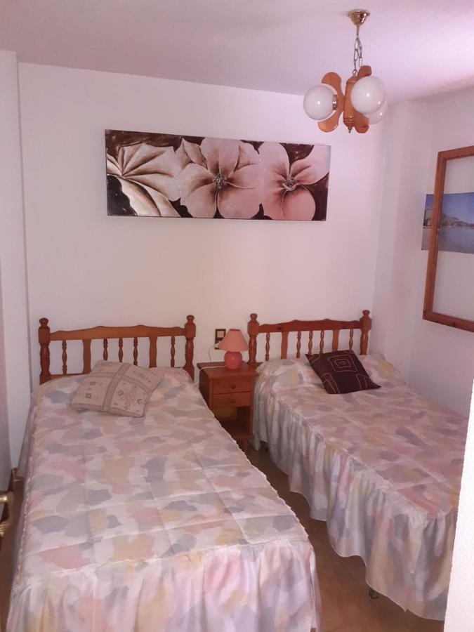 Apartamento Santa Pola, En Playa Del Tamarit Con Piscina. Luaran gambar