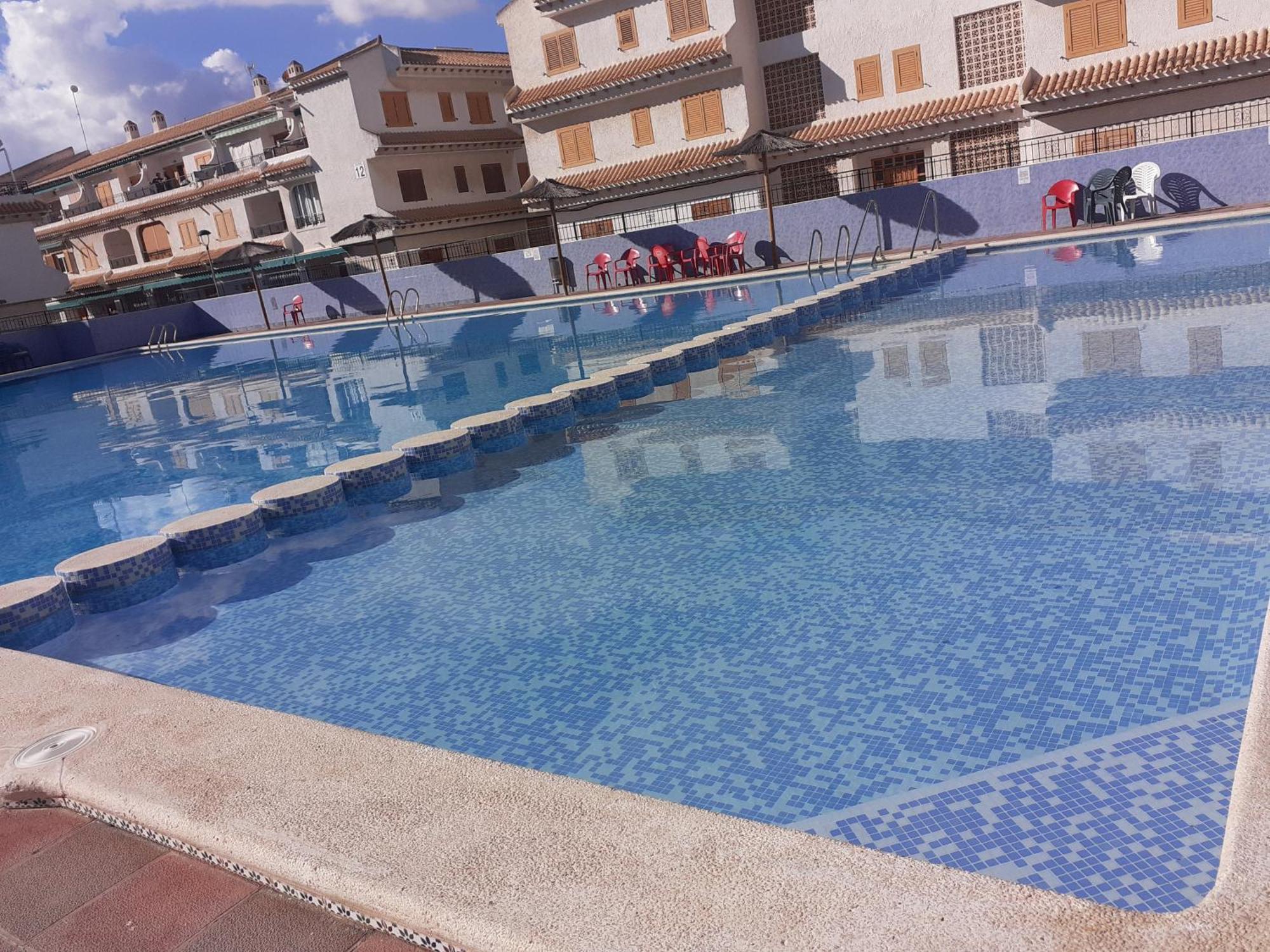 Apartamento Santa Pola, En Playa Del Tamarit Con Piscina. Luaran gambar